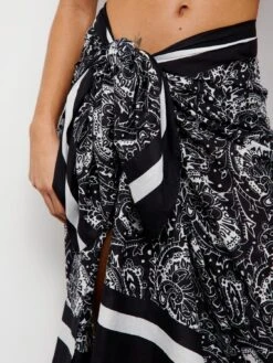 Chantelle FLOWERS BW 1P PAREO -Unterwäsche Discounter C16T20 0W5 4