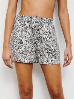 Femilet Kate Hose, Kurz